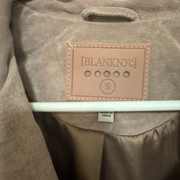 Blanknyc. Faux suede light brown jacket size small - Picture 3 of 3